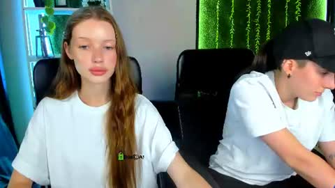 Snapshot of khloebeauty chatting on July 7, 2026, 12:20 pm khloebeauty online show from July 7, 2026, 12:20 pm