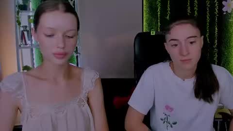 Snapshot of khloebeauty chatting on July 31, 2026, 12:26 pm khloebeauty online show from July 31, 2026, 12:26 pm