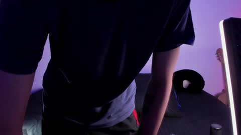 khozler_ online show from February 2, 2025, 4:59 am