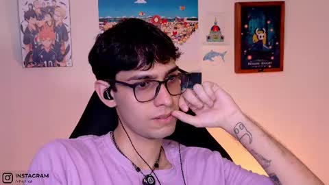 khozler_ online show from June 22, 2026, 2:57 am