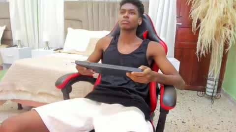 Kris Evans online show from January 5, 2026, 6:44 pm