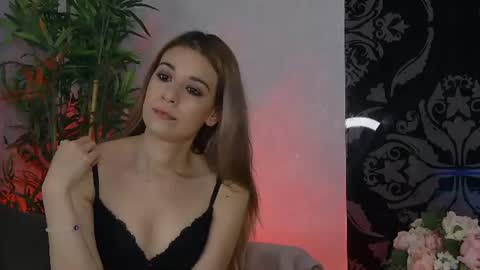 khristybells online show from July 7, 2026, 6:27 am