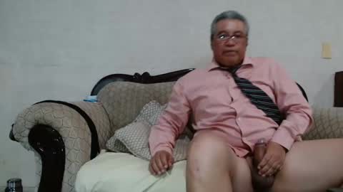 KIA MING AND HER TEACHER online show from December 11, 2024, 10:27 pm