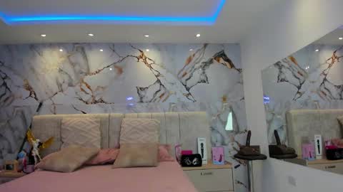    N         M online show from December 20, 2025, 11:28 am