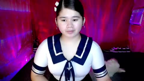 Your SweetGirl Ts online show from February 15, 2026, 4:58 pm