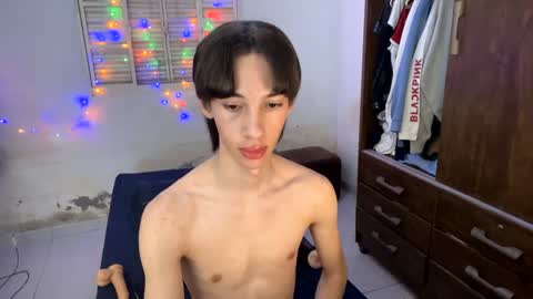 Snapshot of kiantwink chatting on January 14, 2025, 6:34 am kiantwink online show from January 14, 2025, 6:34 am