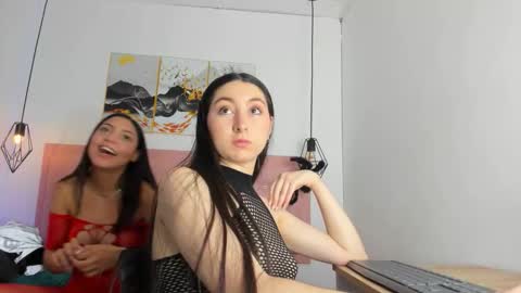 Snapshot of kiara__white chatting on November 12, 2025, 1:55 pm Kiara online show from November 12, 2025, 1:55 pm