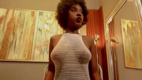 Snapshot of kiara_curls chatting on May 18, 2026, 11:49 am Kiara online show from May 18, 2026, 11:49 am