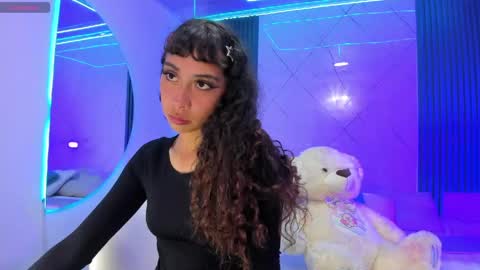 Kiara online show from April 23, 2026, 4:24 am