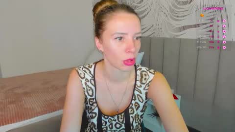 Snapshot of kiaracoule chatting on November 14, 2025, 1:59 am Kiara online show from November 14, 2025, 1:59 am