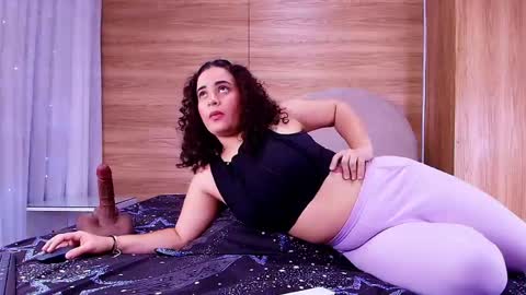 Snapshot of kiaralopez_ chatting on June 5, 2026, 3:02 am kiaralopez_ online show from June 5, 2026, 3:02 am