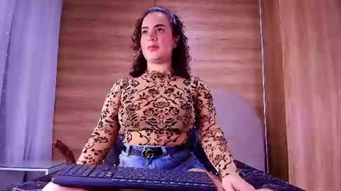 Snapshot of kiaralopez_ chatting on June 17, 2026, 3:09 am kiaralopez_ online show from June 17, 2026, 3:09 am