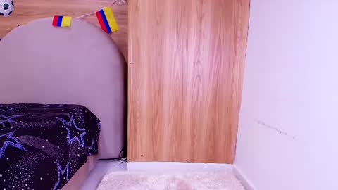 kiaralopez_ online show from July 4, 2026, 3:02 am