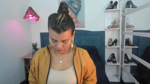 kiaraXMlif online show from March 15, 2026, 3:18 pm