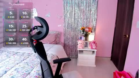 Snapshot of kiarielle chatting on June 13, 2026, 4:05 pm Kiarielle online show from June 13, 2026, 4:05 pm