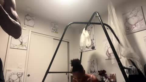 Snapshot of kibrombariu45 chatting on December 23, 2024, 9:49 am HunneysPlayRoom online show from December 23, 2024, 9:49 am