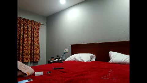 HunneysPlayRoom online show from December 17, 2025, 11:05 am