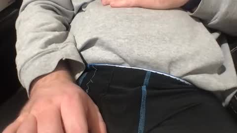 Snapshot of kickboxer04 chatting on December 29, 2024, 2:06 am kickboxer04 online show from December 29, 2024, 2:06 am