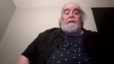 KICKINME online show from November 28, 2025, 11:07 pm