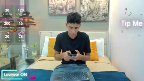 Snapshot of kieran_derek chatting on November 11, 2025, 3:39 am Kieran Derek online show from November 11, 2025, 3:39 am