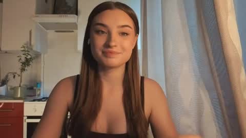 Snapshot of kierstentates chatting on June 5, 2026, 2:34 pm Ola my name is Lissa Lets hit 10 Thumbs Up together online show from June 5, 2026, 2:34 pm