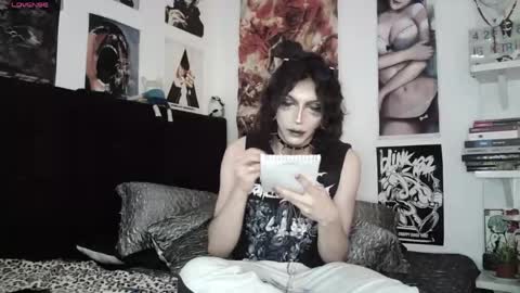 Snapshot of kiiller_queen chatting on April 15, 2026, 6:15 pm kenny online show from April 15, 2026, 6:15 pm
