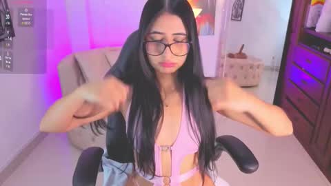 kiim__samanta online show from November 12, 2025, 11:32 am