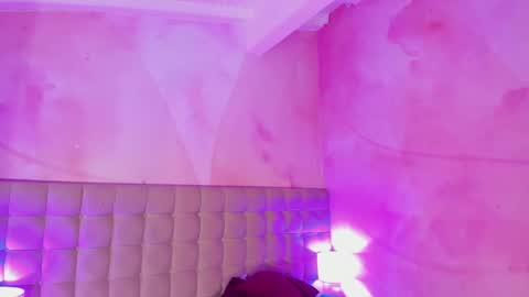 Snapshot of kiim_taaylor chatting on December 13, 2024, 5:10 pm Kim online show from December 13, 2024, 5:10 pm