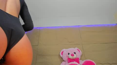 KIM COOPER online show from February 22, 2025, 10:07 am