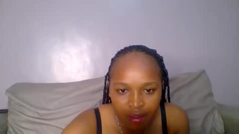 Angela online show from April 22, 2026, 10:06 am