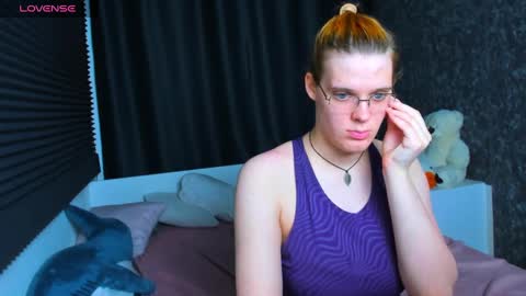 Snapshot of kiki_krash chatting on December 27, 2024, 7:24 pm Kiki online show from December 27, 2024, 7:24 pm