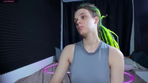 Snapshot of kiki_krash chatting on October 21, 2025, 10:27 am Kiki online show from October 21, 2025, 10:27 am