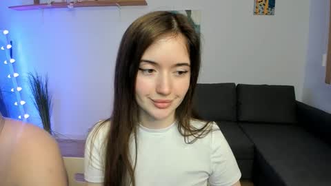 Snapshot of kiki_mcflurry chatting on November 24, 2025, 8:41 pm PavelPolly online show from November 24, 2025, 8:41 pm