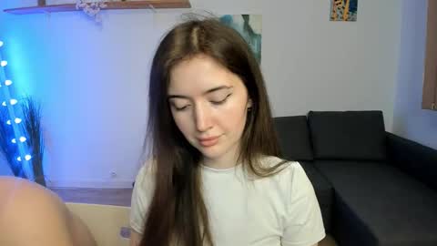 Snapshot of kiki_mcflurry chatting on December 14, 2025, 8:57 pm PavelPolly online show from December 14, 2025, 8:57 pm