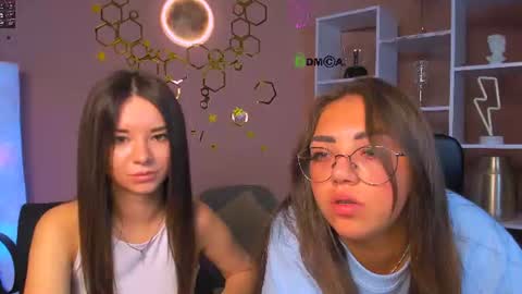 kiki_swan online show from August 2, 2026, 9:08 am