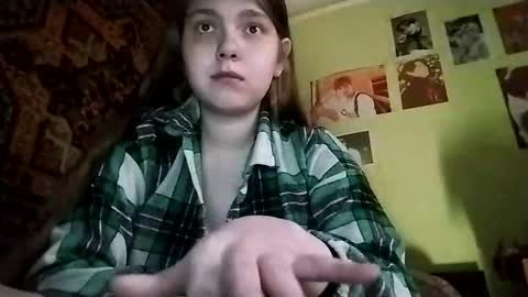 kikibang_ online show from March 10, 2026, 11:15 am