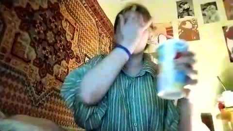 kikibang_ online show from April 30, 2026, 6:47 pm