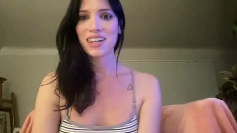 Snapshot of kikihart chatting on January 18, 2026, 2:48 am Kiki Hart online show from January 18, 2026, 2:48 am