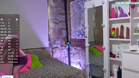 Snapshot of kikilepetite chatting on December 14, 2025, 6:23 pm kiki online show from December 14, 2025, 6:23 pm