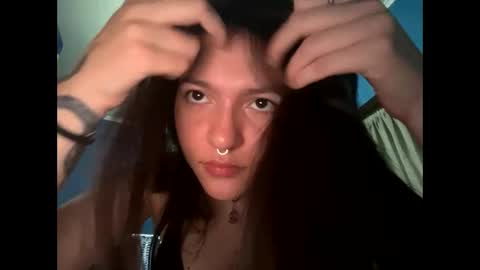 Snapshot of kikilove15 chatting on May 24, 2026, 12:37 am kikilove15 online show from May 24, 2026, 12:37 am