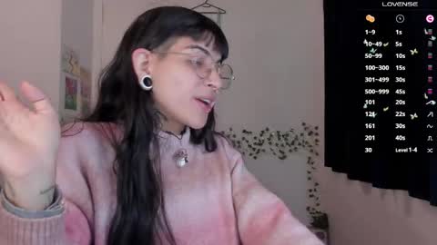 Bella online show from April 17, 2026, 11:19 pm