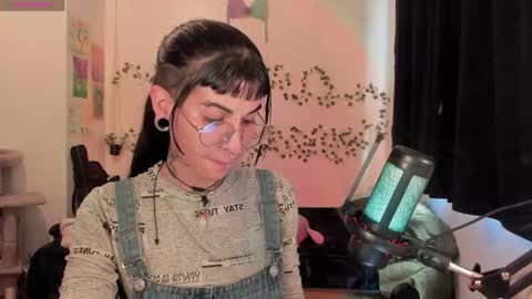 Snapshot of kila_moonlight444 chatting on June 9, 2026, 5:13 pm Bella online show from June 9, 2026, 5:13 pm