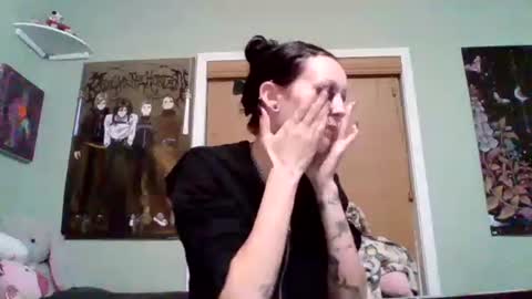 Snapshot of killakat21 chatting on November 24, 2025, 4:45 am Kat 3 online show from November 24, 2025, 4:45 am