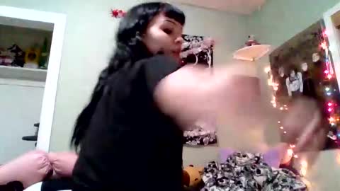 Snapshot of killakat21 chatting on December 21, 2025, 5:03 am Kat 3 online show from December 21, 2025, 5:03 am