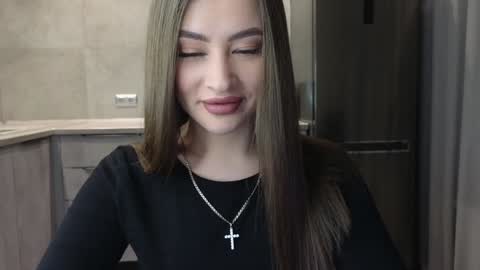 Snapshot of killer__girls chatting on December 18, 2024, 9:18 pm EvaAnna online show from December 18, 2024, 9:18 pm