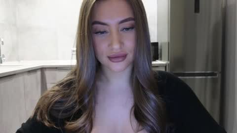 Snapshot of killer__girls chatting on February 1, 2025, 12:18 am EvaAnna online show from February 1, 2025, 12:18 am