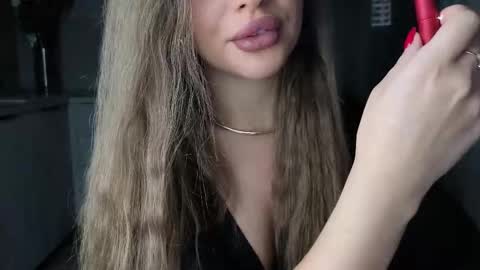 Snapshot of killer__girls chatting on September 14, 2025, 8:41 pm EvaAnna online show from September 14, 2025, 8:41 pm