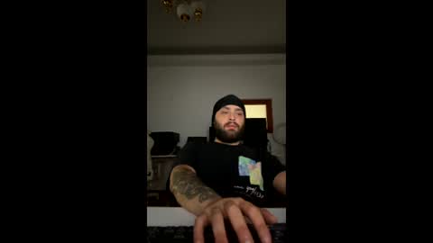Snapshot of killerbeexxx chatting on May 31, 2026, 11:39 am killerbeexxx online show from May 31, 2026, 11:39 am