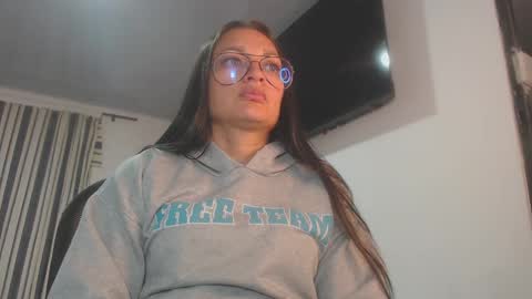 Snapshot of killey_saints chatting on March 12, 2025, 12:20 am killey online show from March 12, 2025, 12:20 am