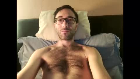 Snapshot of killua1993 chatting on February 16, 2026, 10:33 am kingstoned online show from February 16, 2026, 10:33 am